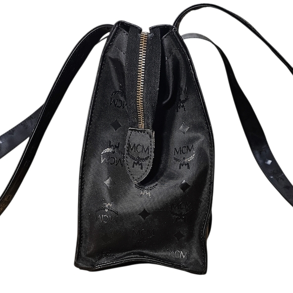 MCM TOTE - Picture 4 of 16